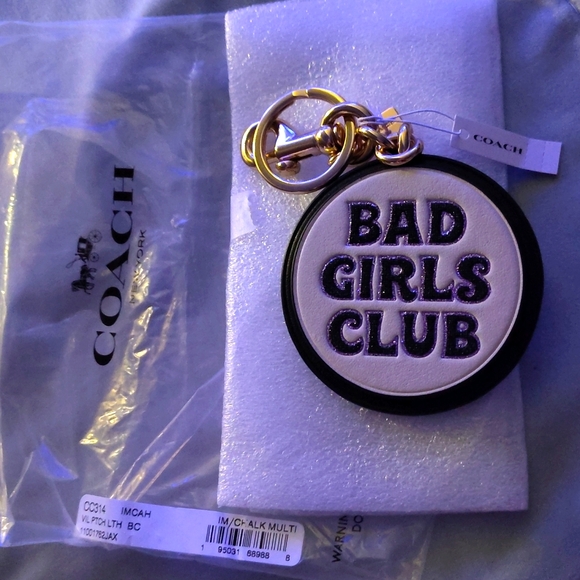 Disney x Coach Villains Bad Girls Club Keychain Bag Charm Hang Tag NEW NWT - Picture 1 of 7